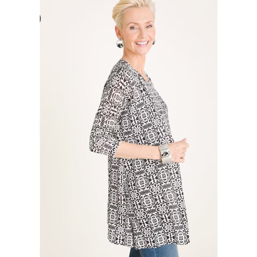 Chico's Size 1P Tile-Print Cardigan Sweater Women Sz MP Open Front Career Office